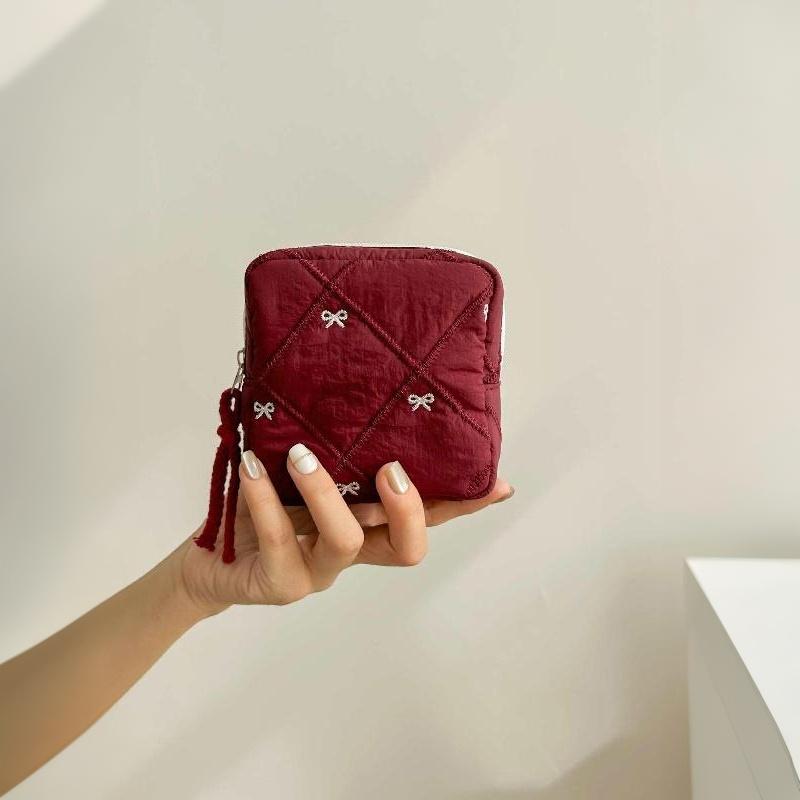 Quilted Mini Storage Bag Cute Bow Embroidery Soft Padded For Daily Travel Cosmetics Jewelry Small Items