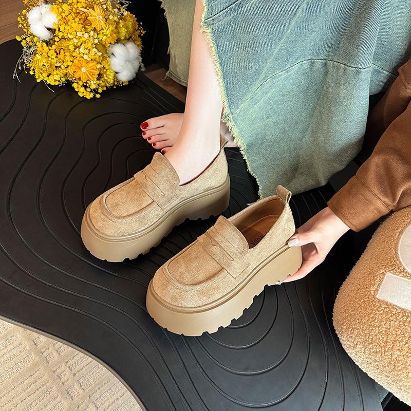 Sports Fashion Temperament Small Leather Shoes Women's 2025 New Spring Korean Version French Retro Fashion Loafers