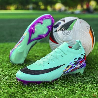 Nouvelles Chaussures de Football pour Hommes Sport Chaussures de Football sur Gazon Crampons Unisexe Ultralégères Extérieur Match Adulte Antidérapantes Confortables Haute Qualité