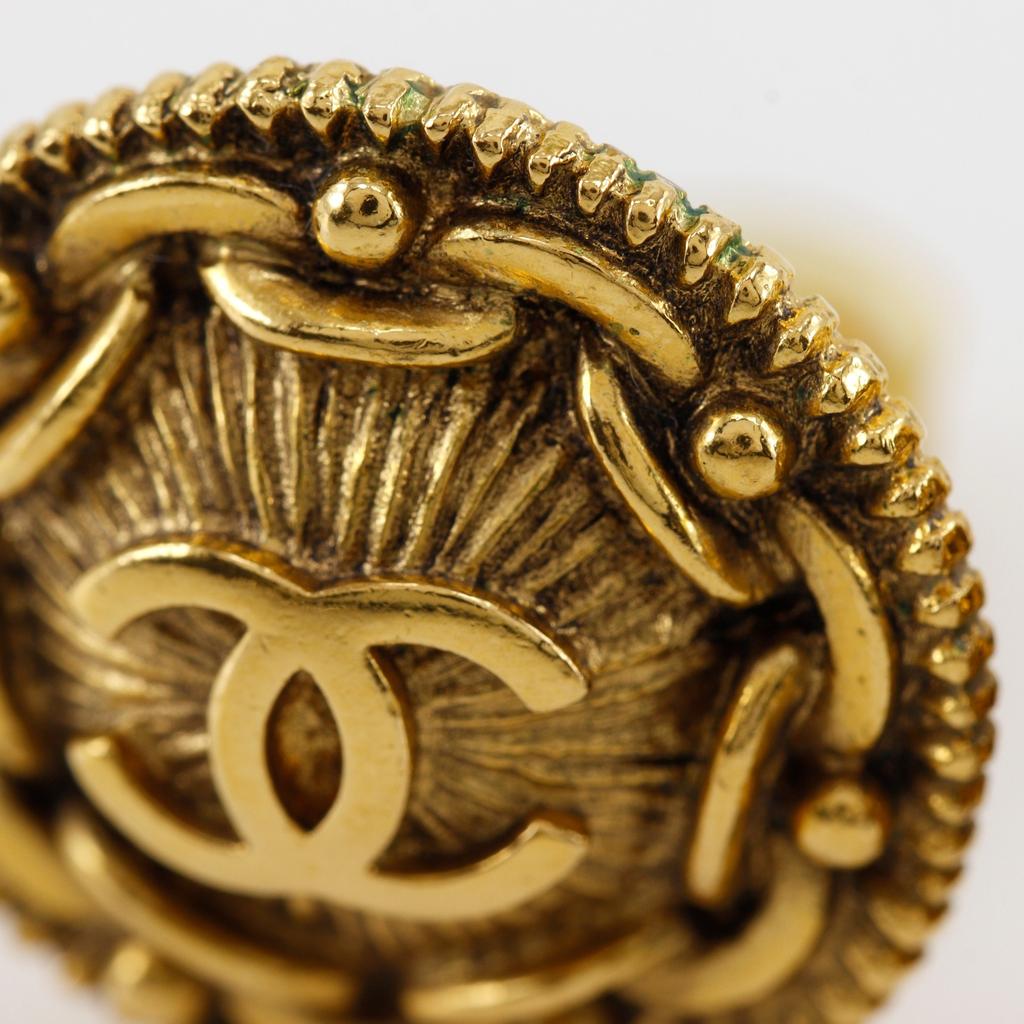CHANEL COCO Mark Earring vintage Plated Gold 16.6g Women Used
