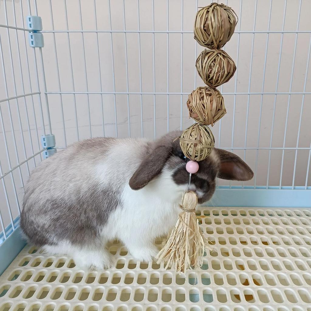 1pc - Natural Woven Grass Ball Toy For Pets - Ideal For Rabbits,Small Animals - Durable Chew And Play Accessory