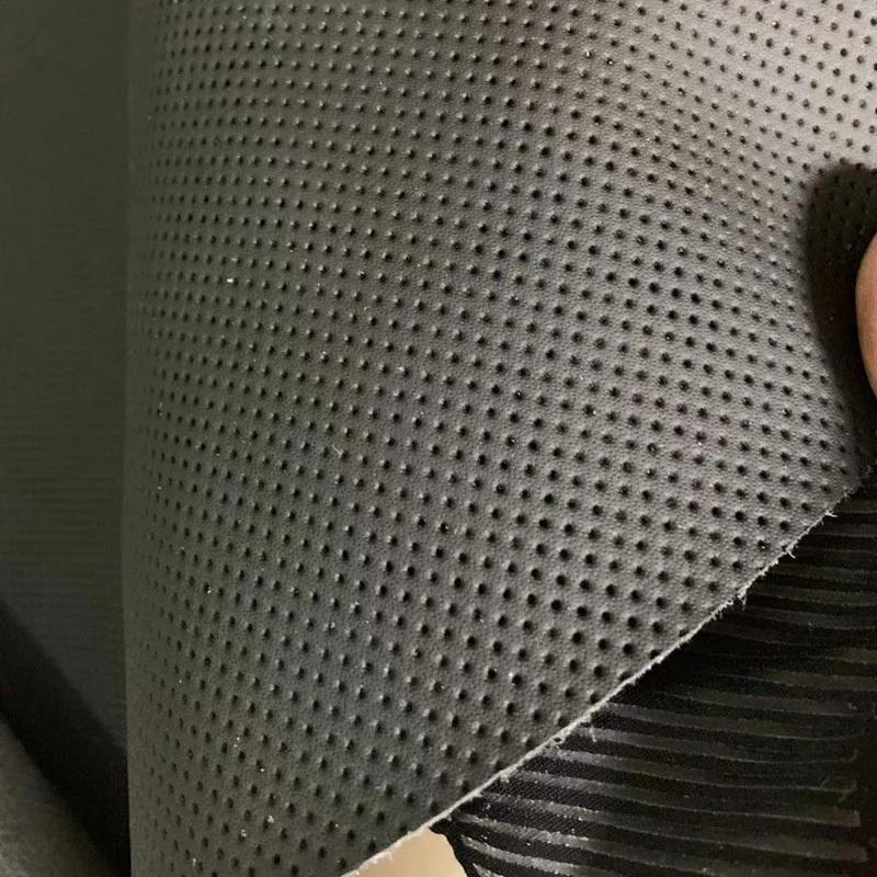 1,2 MM Tykkelse Stansede Huller Bilrat Sofa Sæder Mikrofiber Syntetisk Læder Materialer