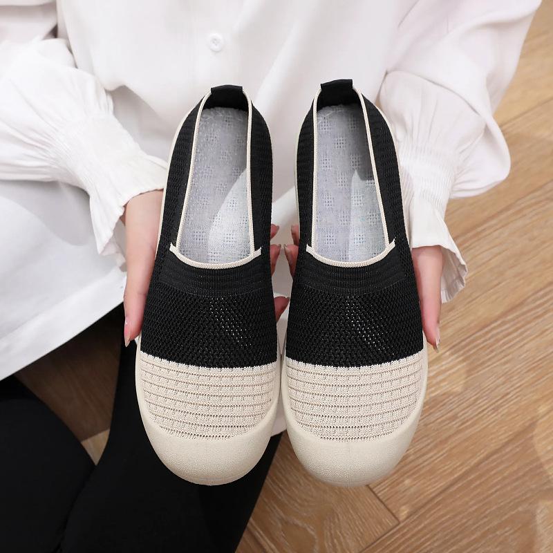 Processing and Customization of New Summer Women's Fly-woven Mesh, Versatile and Comfortable One-pedal Breathable Casual Soft-soled Mother Shoes