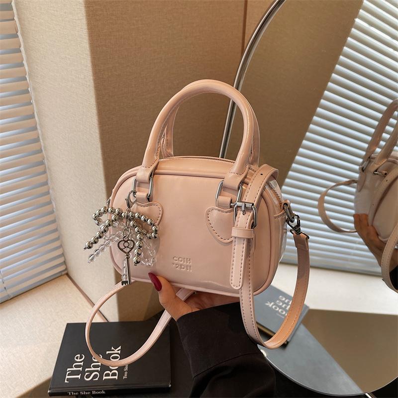 Summer popular small bag women's new fashion versatile messenger bag high-end portable bowling bag