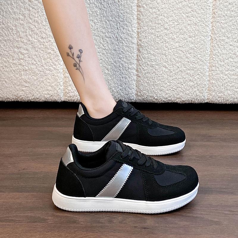 TUINANLE Girls Casual Chunky White Platform Sneakers Women Wide Toe Flat Sports Walking Shoes