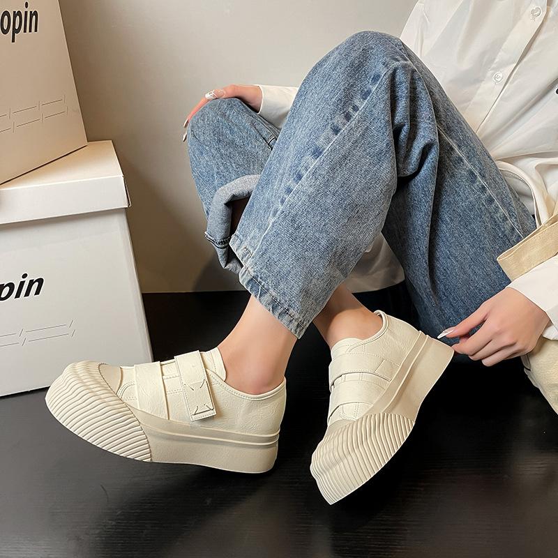 

Grape mother Velcro thick-soled little white shoes 2025 spring and summer new round head biscuit shoes women s soft cute casual shoes 40