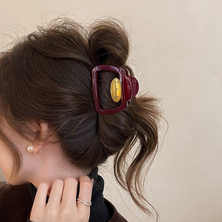 High-End Retro Red Shark Hair Clip - Autumn/Winter 2024 Ponytail Accessory