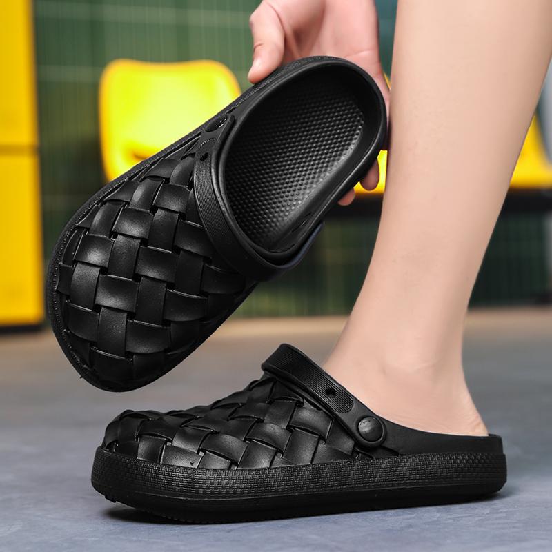 Fashion Summer Men Clogs Light EVA Men's Slippers Non-Slip Outdoor Men Garden Shoes Breathable Hole Shoes Beach Flat Slippers Weave