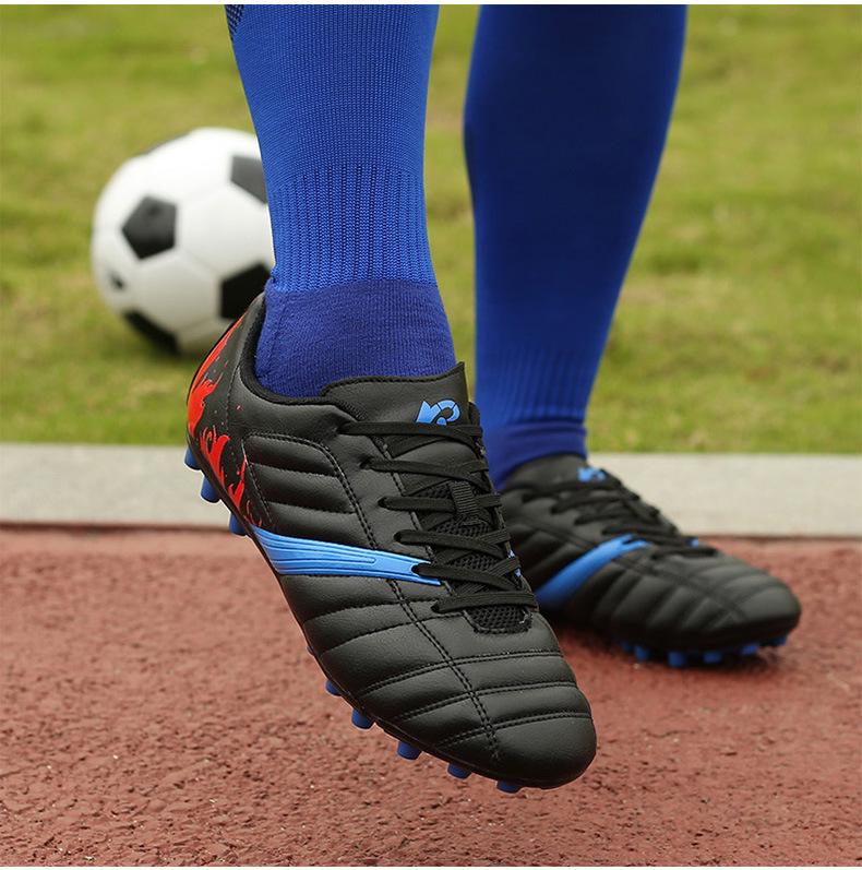 Men Casual Outdoor Lawn Soccer Shoes Men Football Boots Turf Trainer Sports Shoes