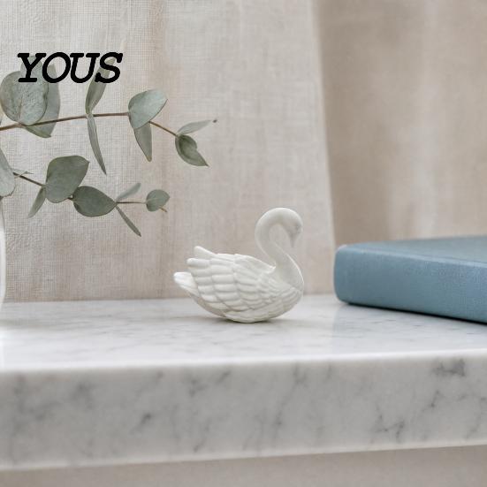 Stable Base Figurine Swan Figurine, 3D Printed White Statue, Modern Minimalist Small Desk Accessory Tabletop Ornament for Living Room, Office,