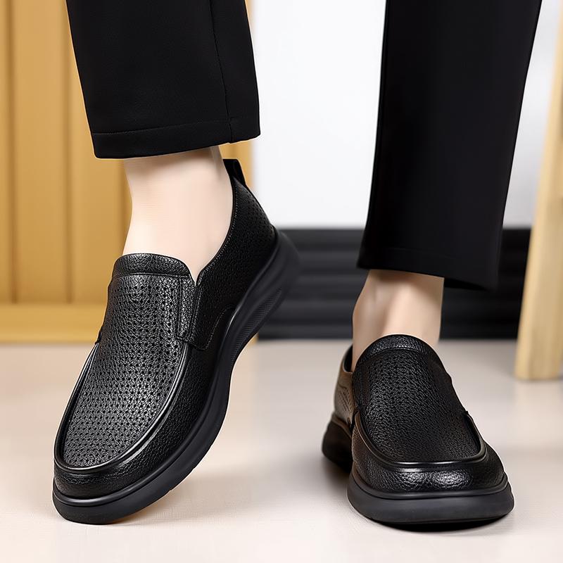 Men Summer Fashion Casual Business Sandals Hollow Leather Shoes Classic Comfortable and Breathable Soft Sole Office Leather Shoe