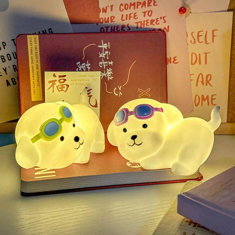 Süßer Cartoon-Hund Nachtlicht Kreative Schlafzimmer Nachttischlampe Zum Schlafen Und Dekorieren