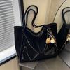 Černá velkokapacitní taška pro ženy Nové jednoduché kabelky přes rameno z měkké PU kůže Dámské kabelky na dojíždění