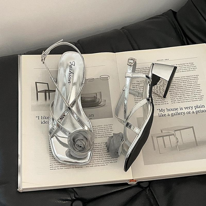 French Simple Fairy Style Flower High-heeled Sandals Women 2025 Summer with Skirt Thick Heel Fashion Roman Sandals