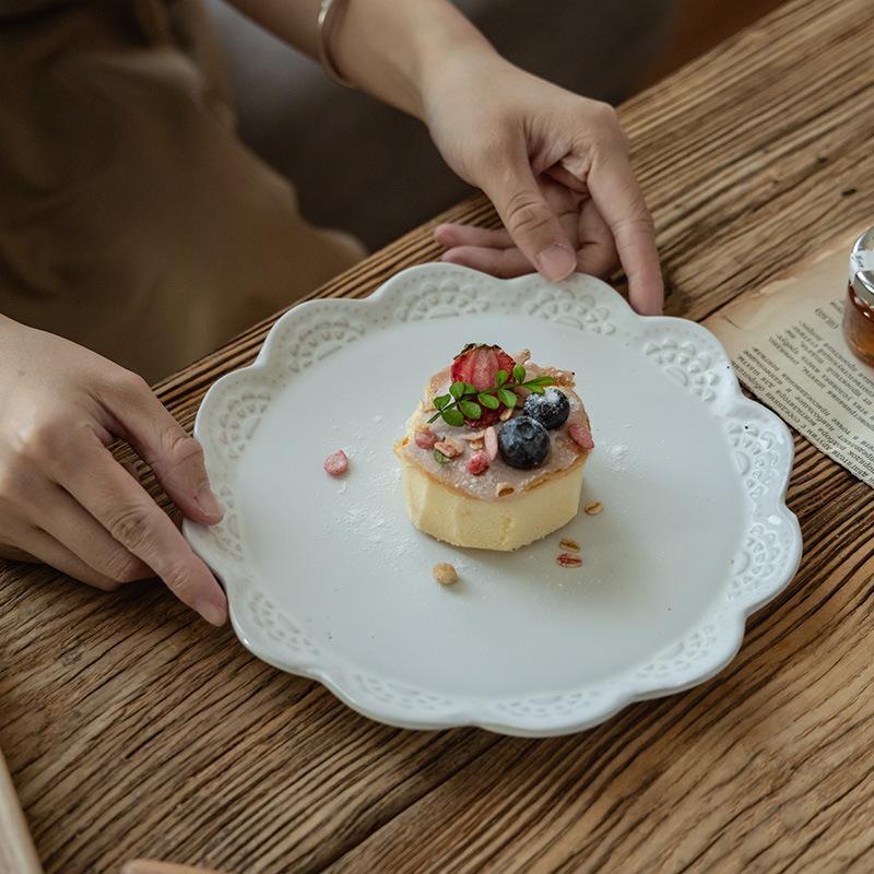 Delicate Solid Color Flower-Shaped Plate Ceramic Plate Restaurant Dessert Plate Household Dish Plate High Value Tableware Plate Dinner Plate