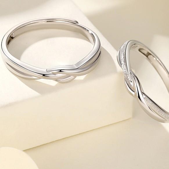 Schicksalsknoten Möbius Partnerringe: s925 Sterlingsilber Paar, Perfektes Valentinstags- oder Geburtstagsgeschenk für Freundin.