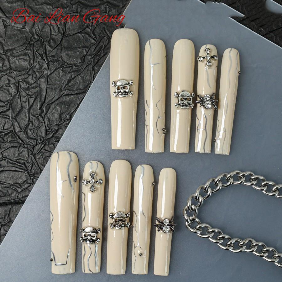 

Elegant Handmade Wearable Armor with Removable Steel Nail Pieces - New Euro-American Style