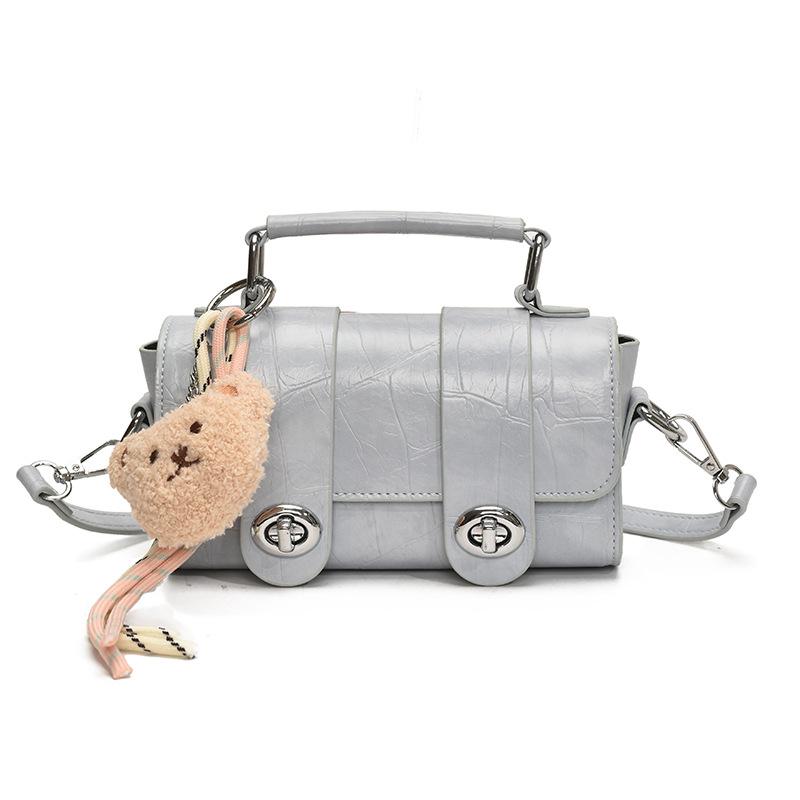 Fashion Versatile Handbag Women's New Casual Commuter Shoulder Messenger Bag