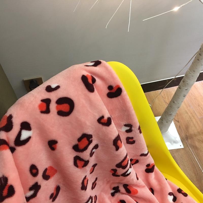 

Одеяло Мультфильм Ulzzang Дизайн Kawaii Диван Коралловый Флис Мягкий Осенний Спальня Сон Мода Полдень Отдых Ins Сохранение Тепла Путешествия Досуг 80x100cm