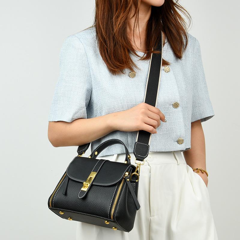 High-end leather women's bags, new trendy fashion live broadcast shoulder messenger bag, first-layer cowhide handbag