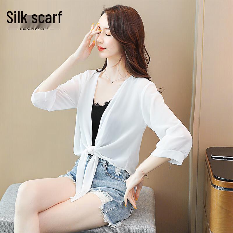 Women s French Style V-Neck Thin Knit Top One Size