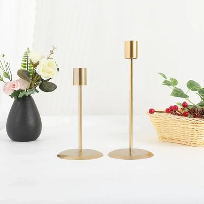 Nordic Single Head Candlestick Simple Iron Art Candleholder Wedding Decoration Romantic Atmosphere Candlelight Dinner Candle Cup