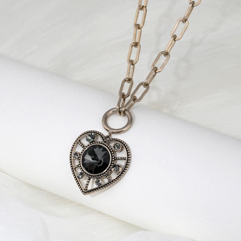 

Шикарное титановое ожерелье-сердце со сверкающим кристальным кулоном, идеально подходящее для любого случая Heart Coffee Gray