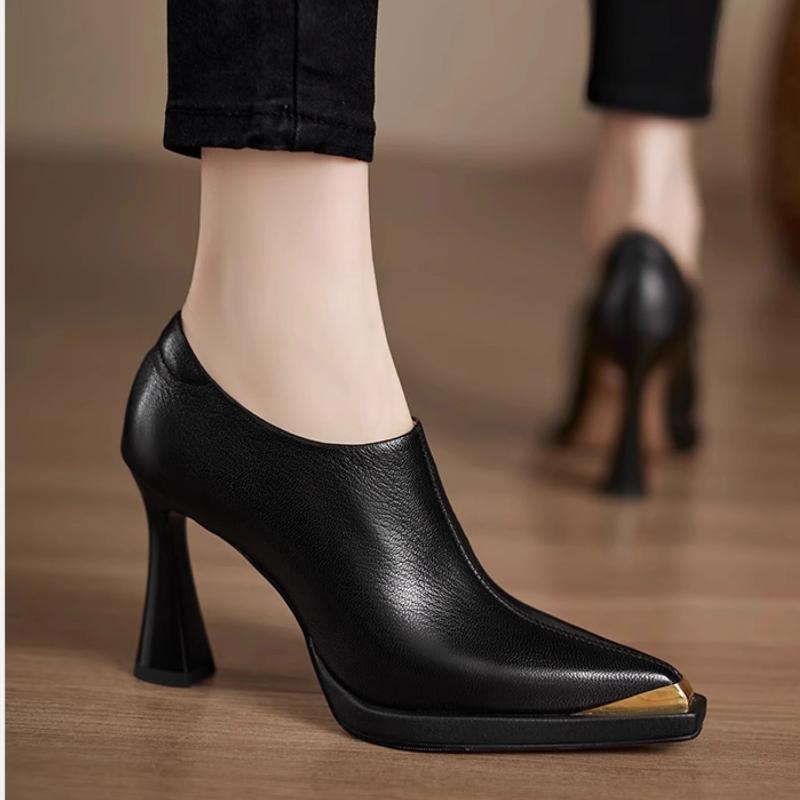 New Fashion Small Temperament High Heels Metal Iron Toe 2025 Small Shoes Commuter Single Shoes Block Heel