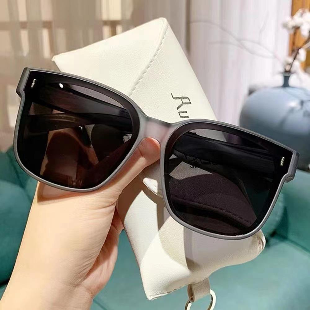 Polarized Clip-On Sunglasses for Myopia - Men's & Women's Driving and Summer Sun Protection