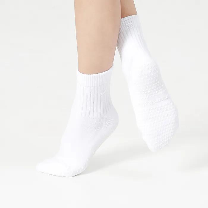 Sports Running Cushioned Crew Socks Seamless with Grip