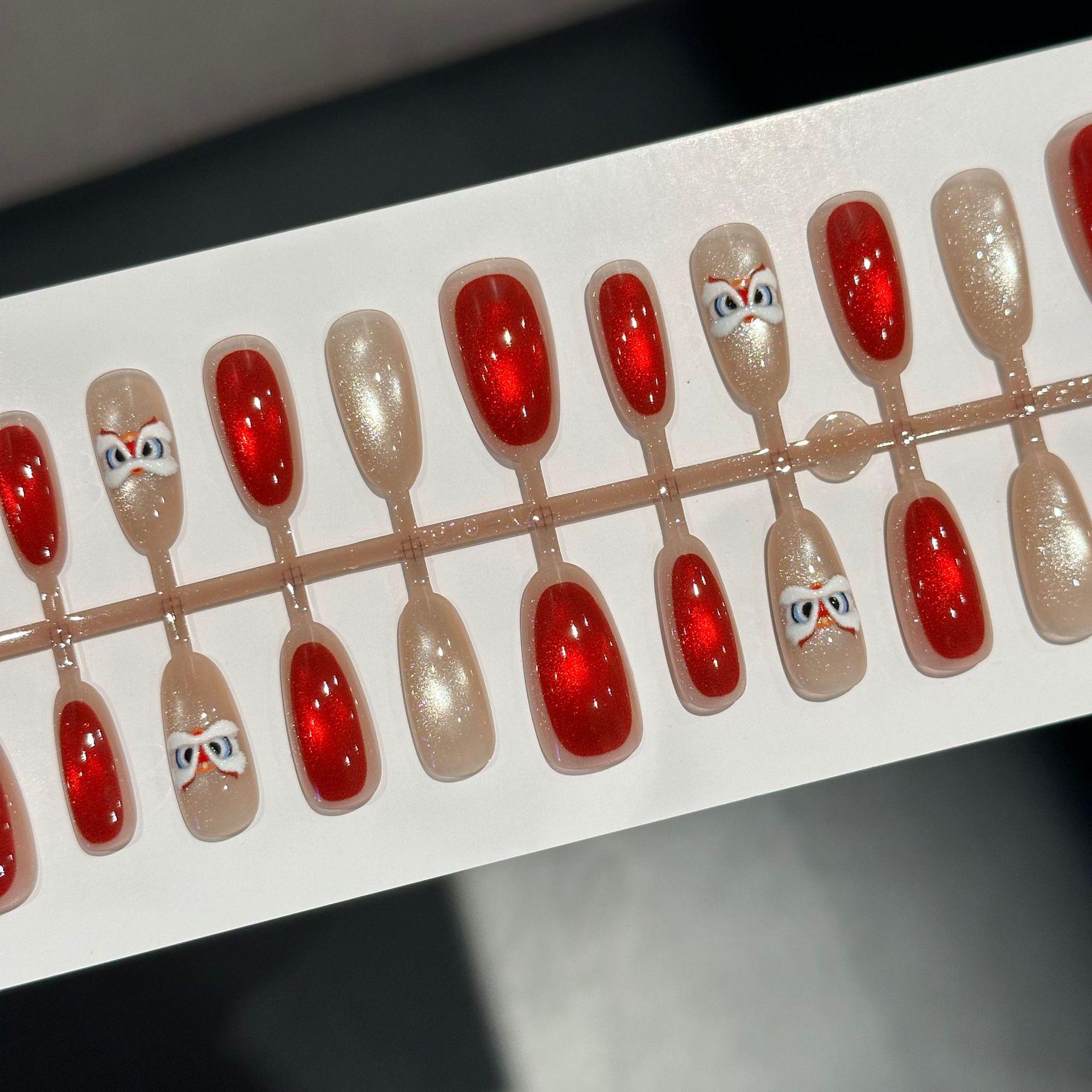 3D праздничные накладные ногти  Кошачий глаз  - Благоприятный красный с дизайном Пробуждающийся Лев (30 штук)