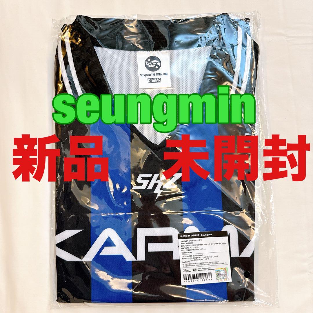 

[Б/У] ФУТБОЛКА UNIFORM seungmin