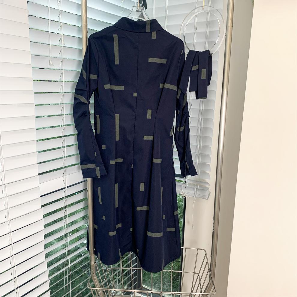 2026 Autumn New Arrival: Stylish Waist-Cinching Slimming Mid-Length Shirt Dress for Women