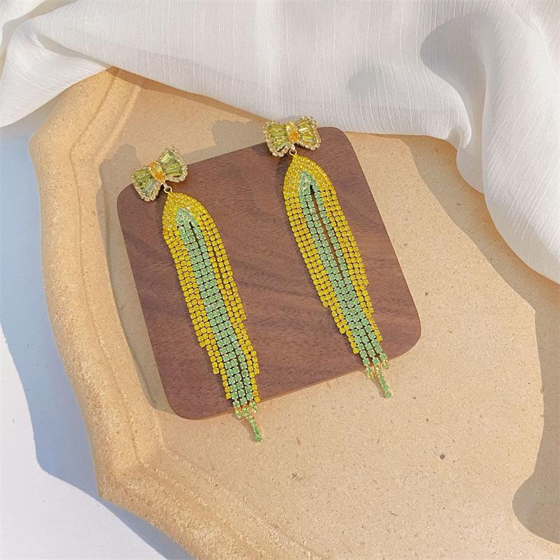 S925 Silver Needle Rhinestone Tassel Earrings - Exquisite Long Claw Chain with Colored Diamonds, European & American Style