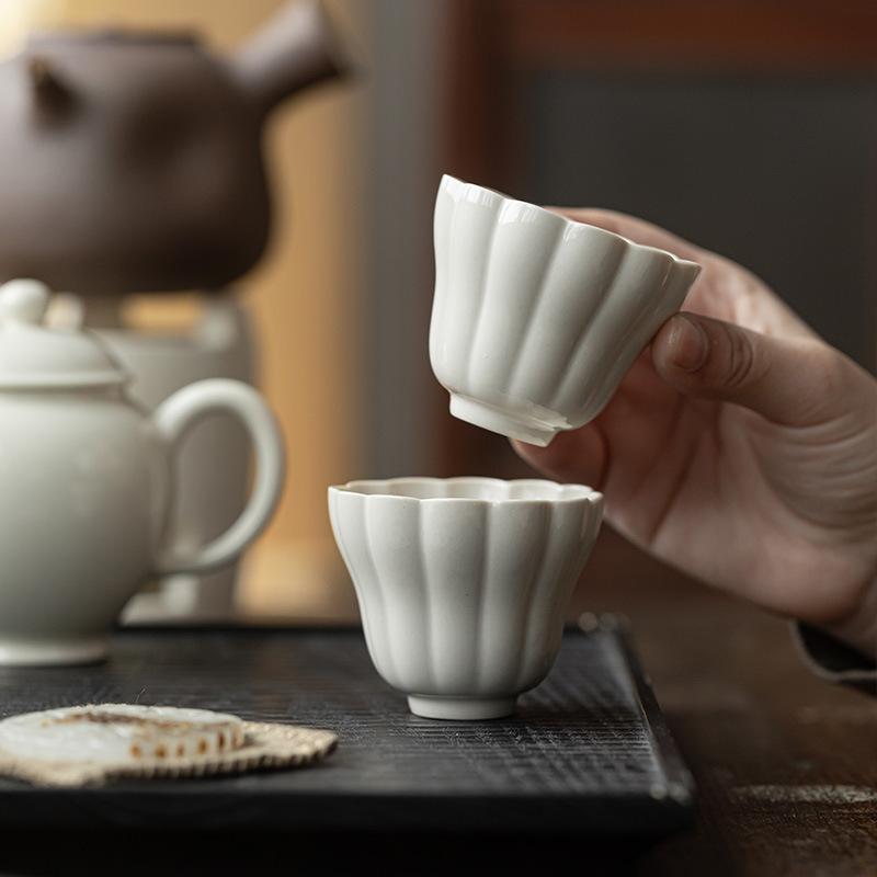 Antique Plain White Lotus Teacup Ancient Plant Ash Petal Smelling Cup Household Tea Ceremony Craft main single cup ceramic tea