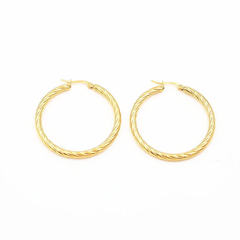 Fashion Versatile Round Earrings Premium 18K Titanium Steel Striped Earrings Jewelry Women
