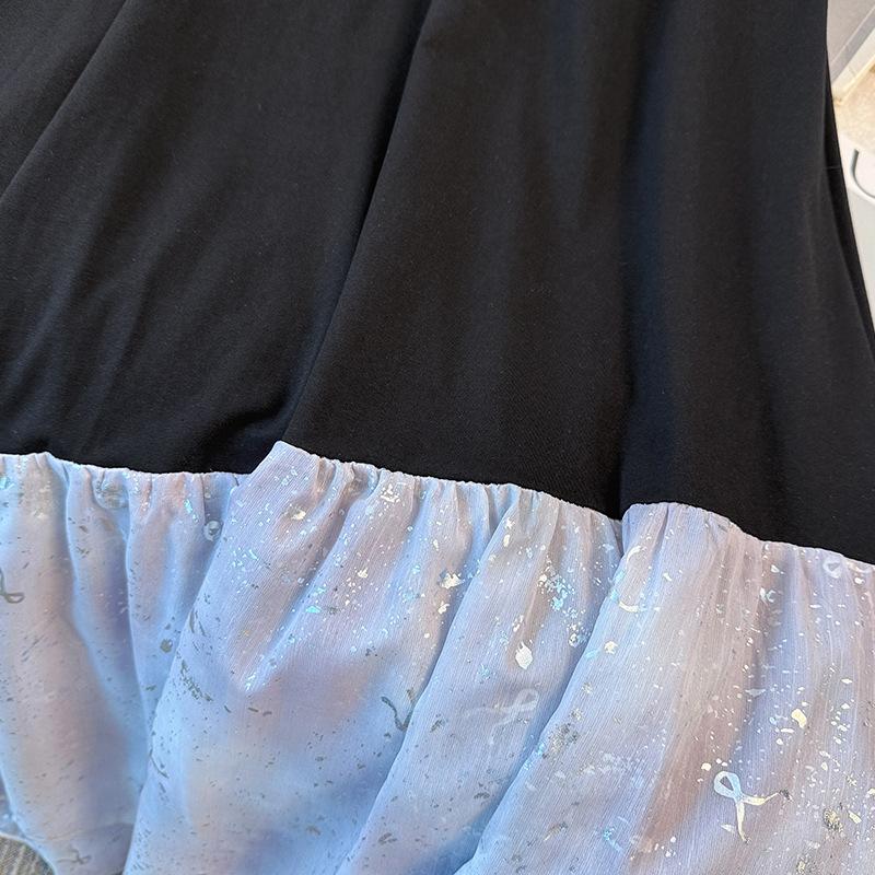 A Plus-size Women's Dress with A Laid-back Japanese Style and A Niche Design, Featuring A Patchwork Style, Is A New Summer Collection