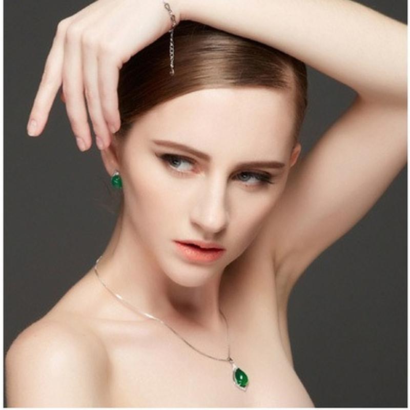 Sace Gems Collier avec pendentif en alliage de cuivre et Zircon pour femmes, cadeau à la mode