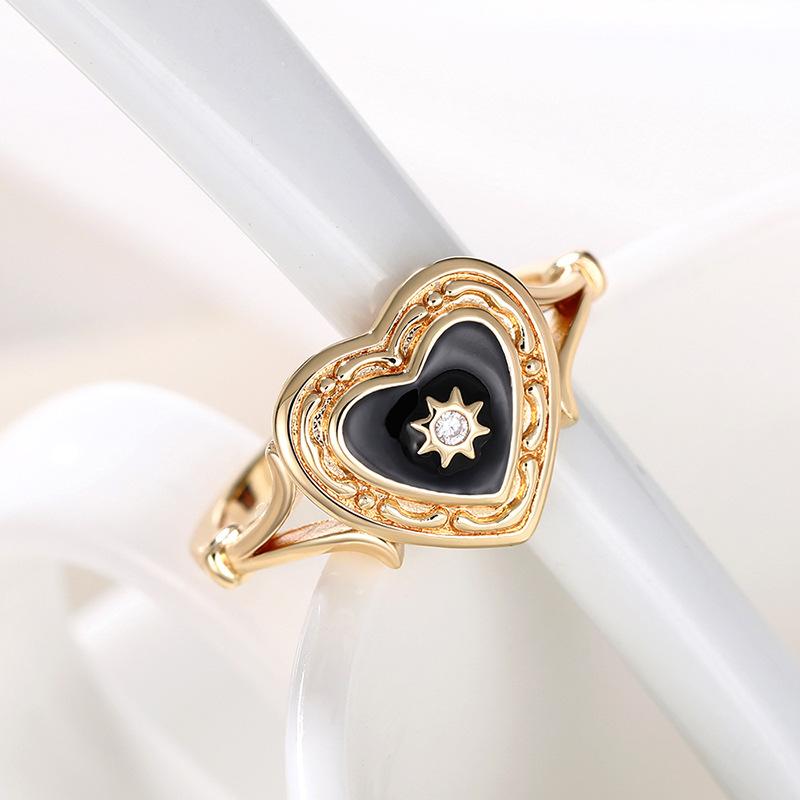 Fashion Gold Dark Ring, Epoxy Heart-Shaped Light Luxury Ring, Gothic Women'S Ring