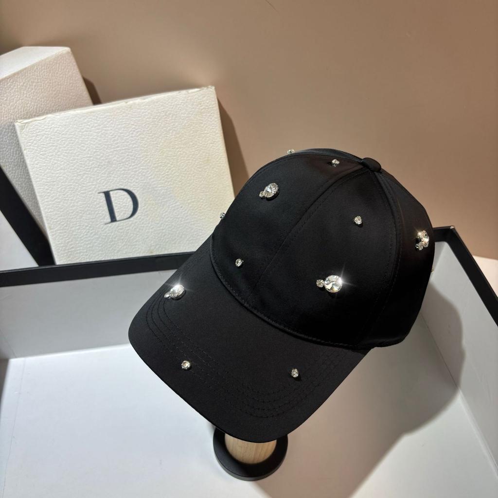 French Paris niche light luxury rhinestone satin baseball cap spring and summer heavy industry modern black acetic acid cap female tide