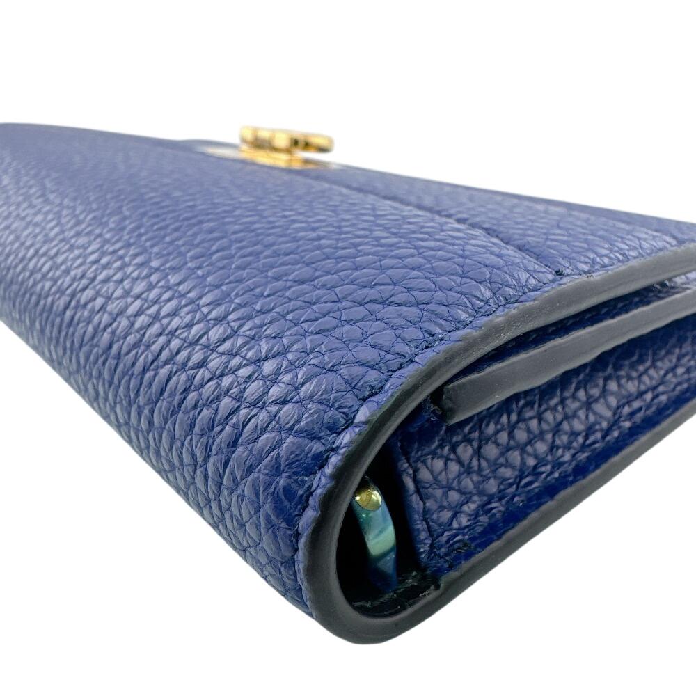 Salvatore Ferragamo 220023CALF GanciniMetal leather Purse Navy leather Used