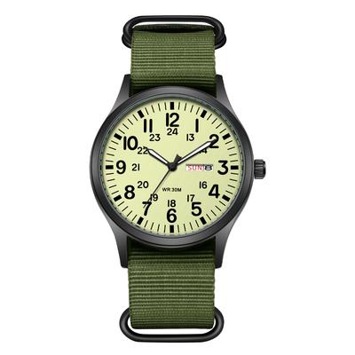 Men's Military Watch with Analog Display and Nylon Strap: Quartz Movement with Calendar, Luminous Indices, Date Display, Day Display, Large Dial,