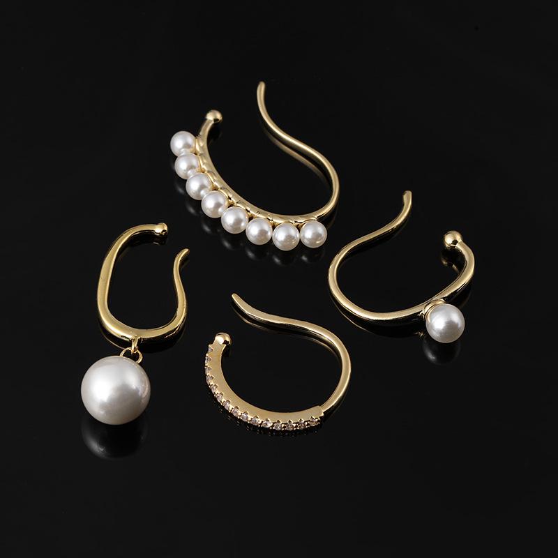 

Trendy Minimalist 2021 Pearl Ear Cuff - No Piercing Required