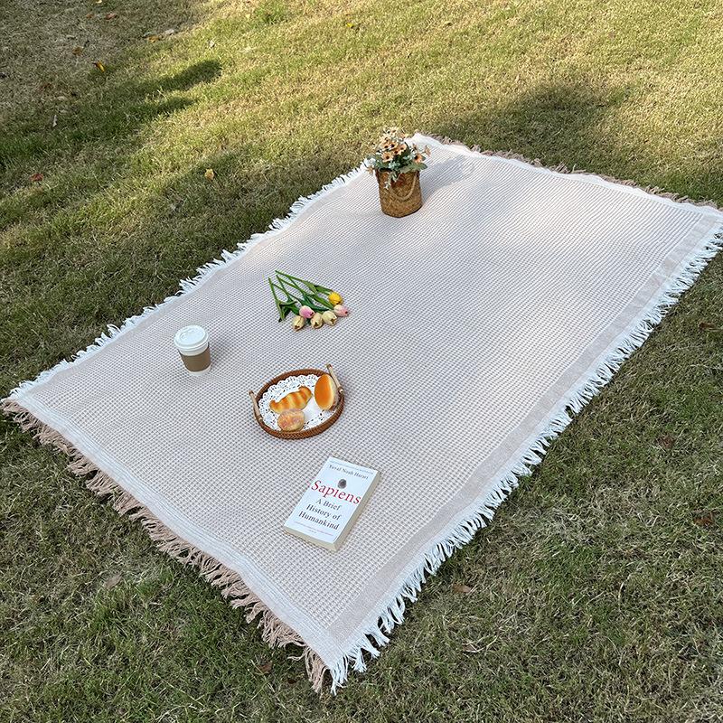 

1pc 90-150cm Moisture-proof Portable Mat Picnic Mat for Outdoor Camping Picnic Beach Outdoor Blanket - Perfect for Camping хакі
