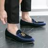 Mens Shoes Designer Trend Velvet Embroidery Leather Driving Shoes for Men Formal Wedding Prom Dress Shoes Men