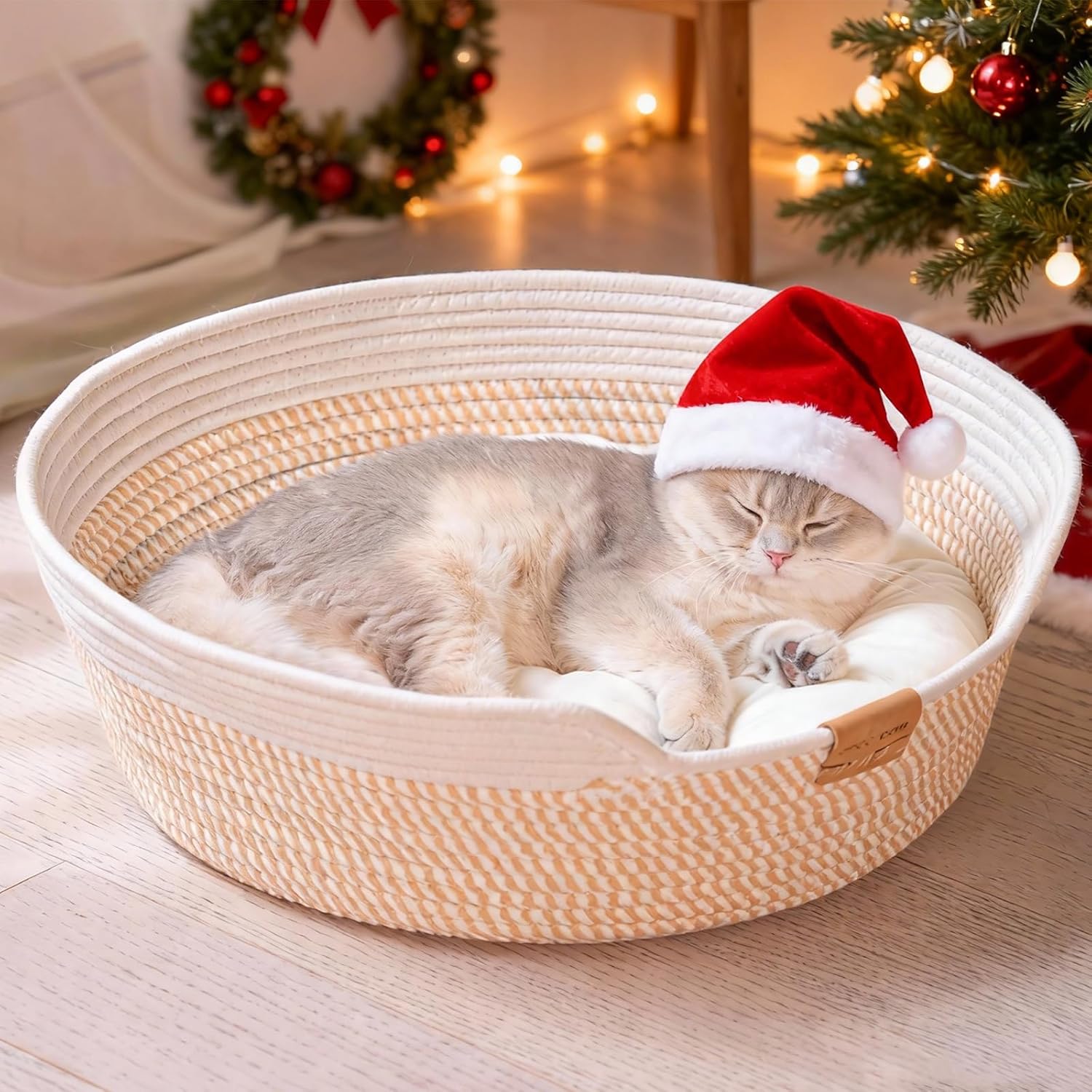 Cat Bed Basket with Cushion, Cute Indoor Cat Couch, Universal All-Season Kitten Bed (White)