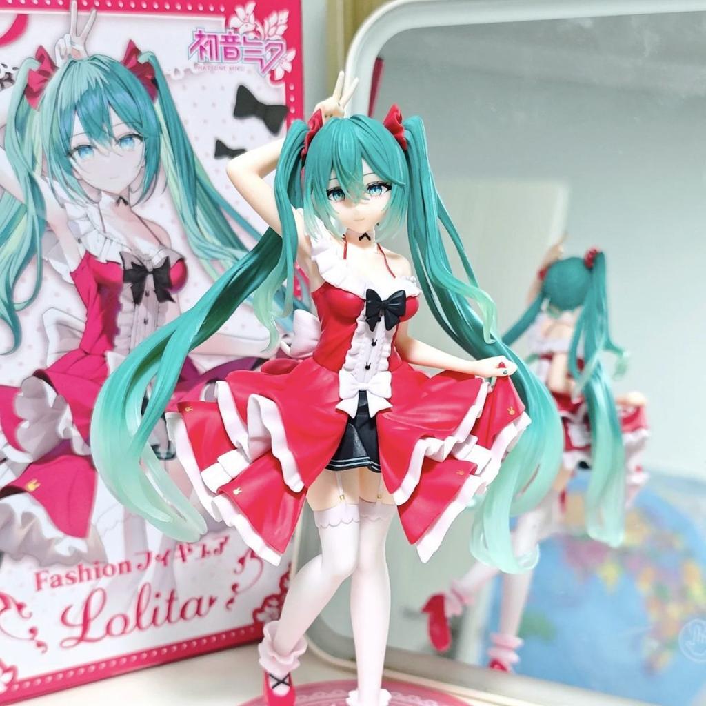 The Hatsune Miku Lolita Figure Fashion Anime Miku Collection Action Figurine Kawaii Cute Model Desktop Ornaments Toy
