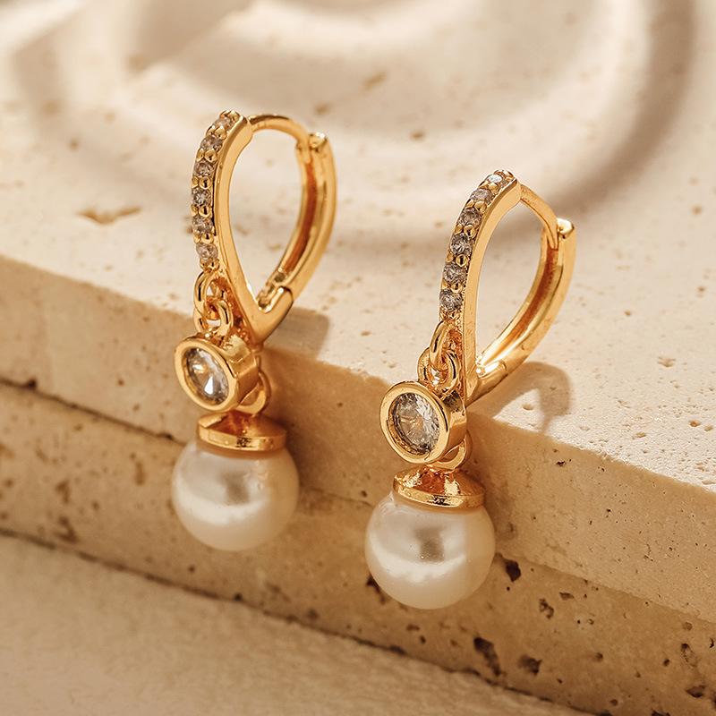 French Pearl Zircon Inlaid 18k Gold Plated Light Luxury Elegant Earrings For Women