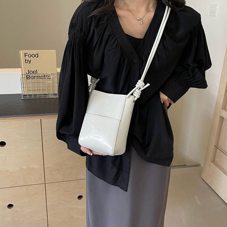 Mobile phone bag female crossbody new niche fashion shoulder bucket small bag for mobile phones