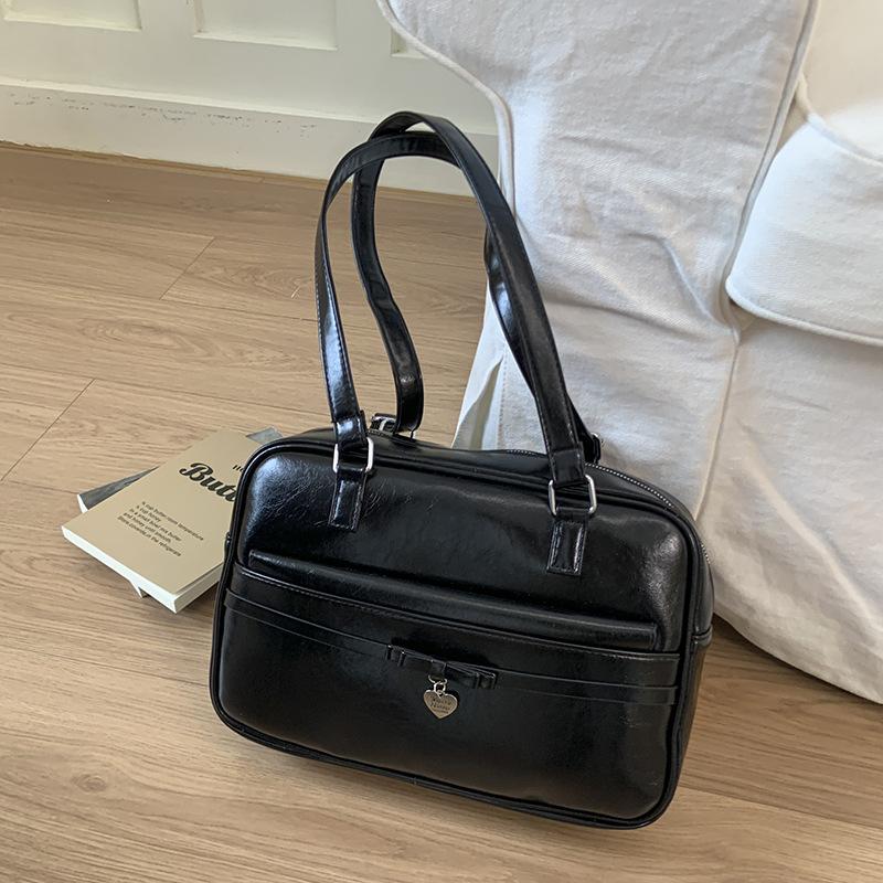 

Французская нишевая модная женская сумка 2025 новая популярная рюкзак большая вместимость универсальная сумка через плечо тренд чёрный